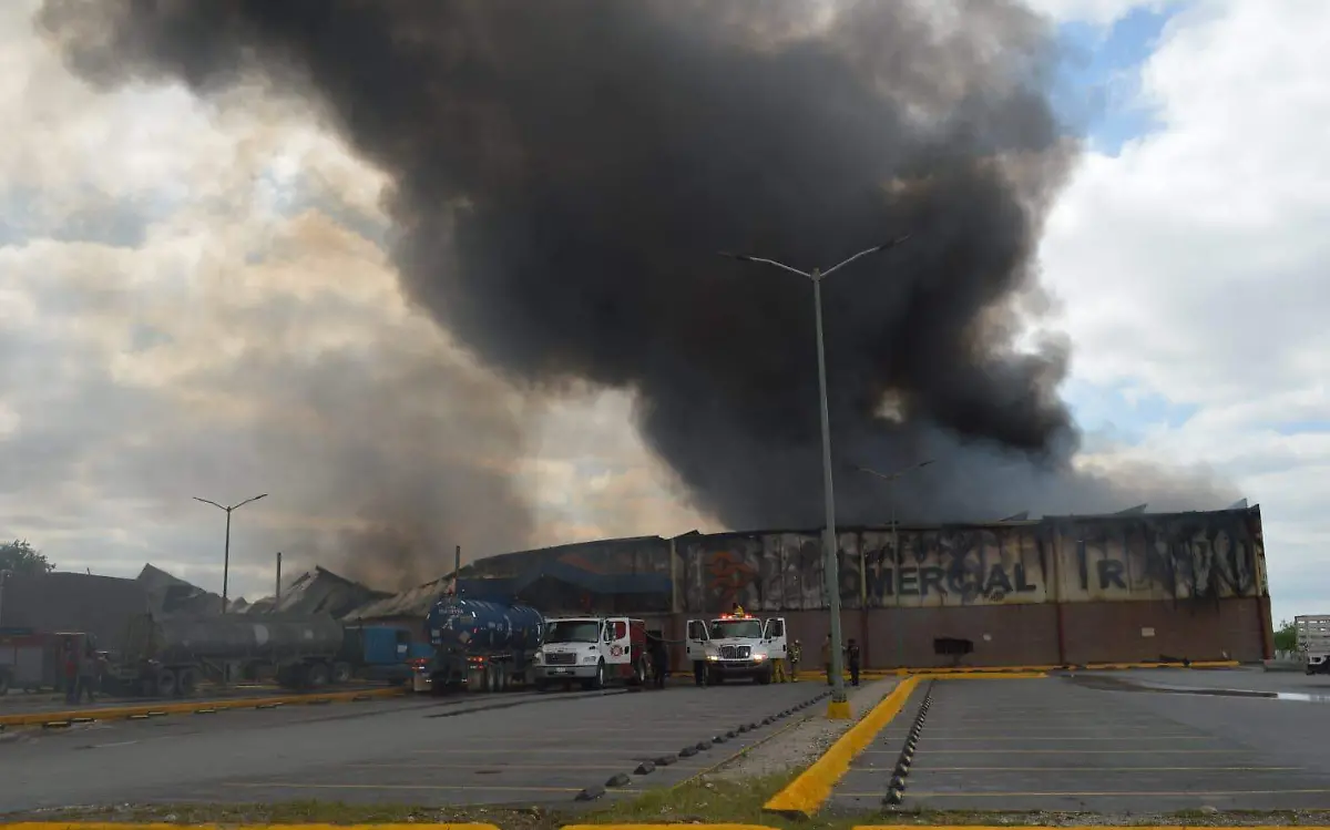 Rescatan a 53 personas de incendio, ocurrió en Tamaulipas  Jaime Jiménez (5)